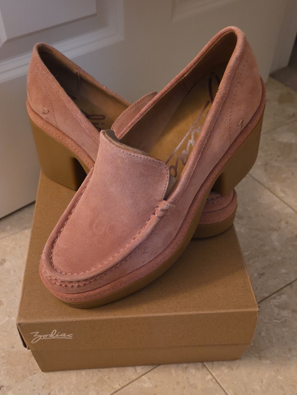 Zodiac Suede Block Heel Mules in Dusty Pink